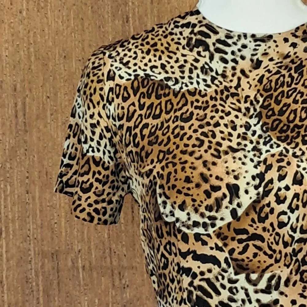 Vtg‎ PETITE SOPHISTICATE 2 Lux 100% Silk Fitted Animal Print Blouse Back Button - Picture 3 of 8
